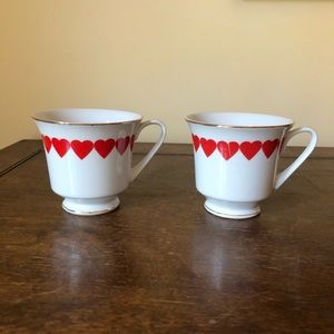 ❤️❤️Heart teacups for 2!❤️❤️